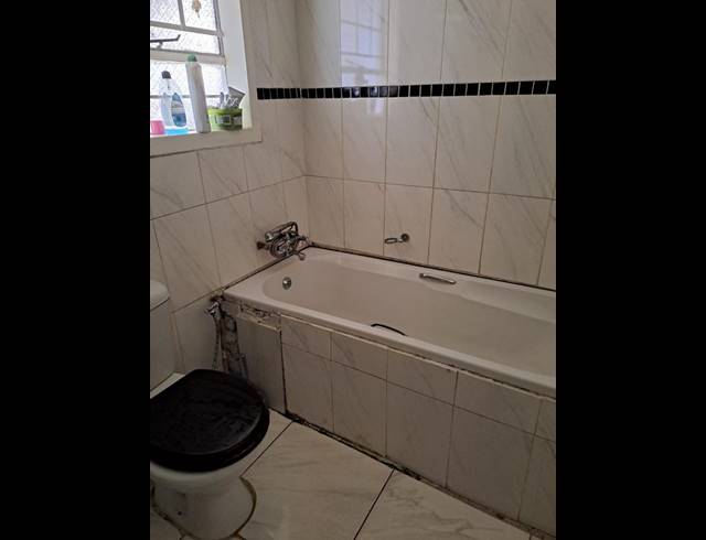 3 BEDROOM PROPERTY TO RENT IN KLIPSPRUIT WEST